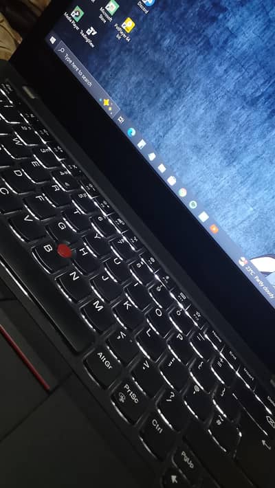 Lenovo ThinkPad T470 Core i7 6th Gen, 8GB RAM, 256GB SSD, 14-inch