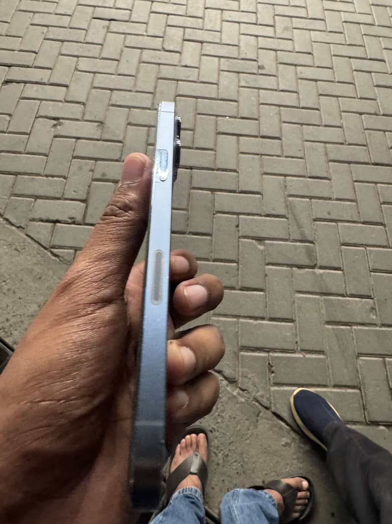Apple iPhone 13 Pro Max 3