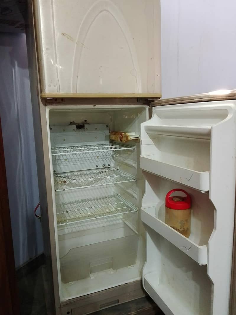 dawlance refrigerator 1