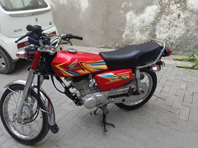 Honda CG 125 2026 model red color urgent sale