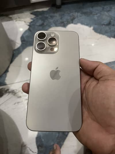 iPhone 15 Pro Max 256GB Natural Titanium | 88% Battery Health