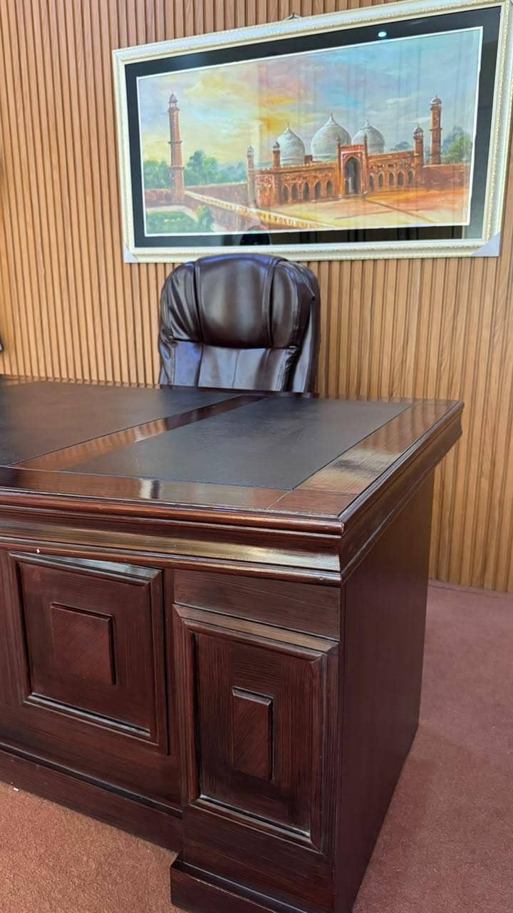 Luxury Office Table 2