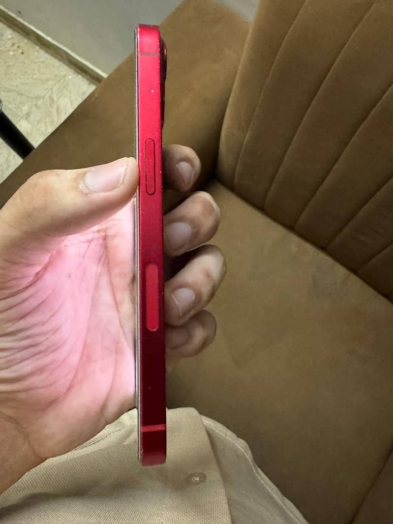 Apple iPhone 13 3
