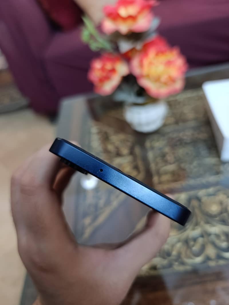 Samsung Mobile A06 3