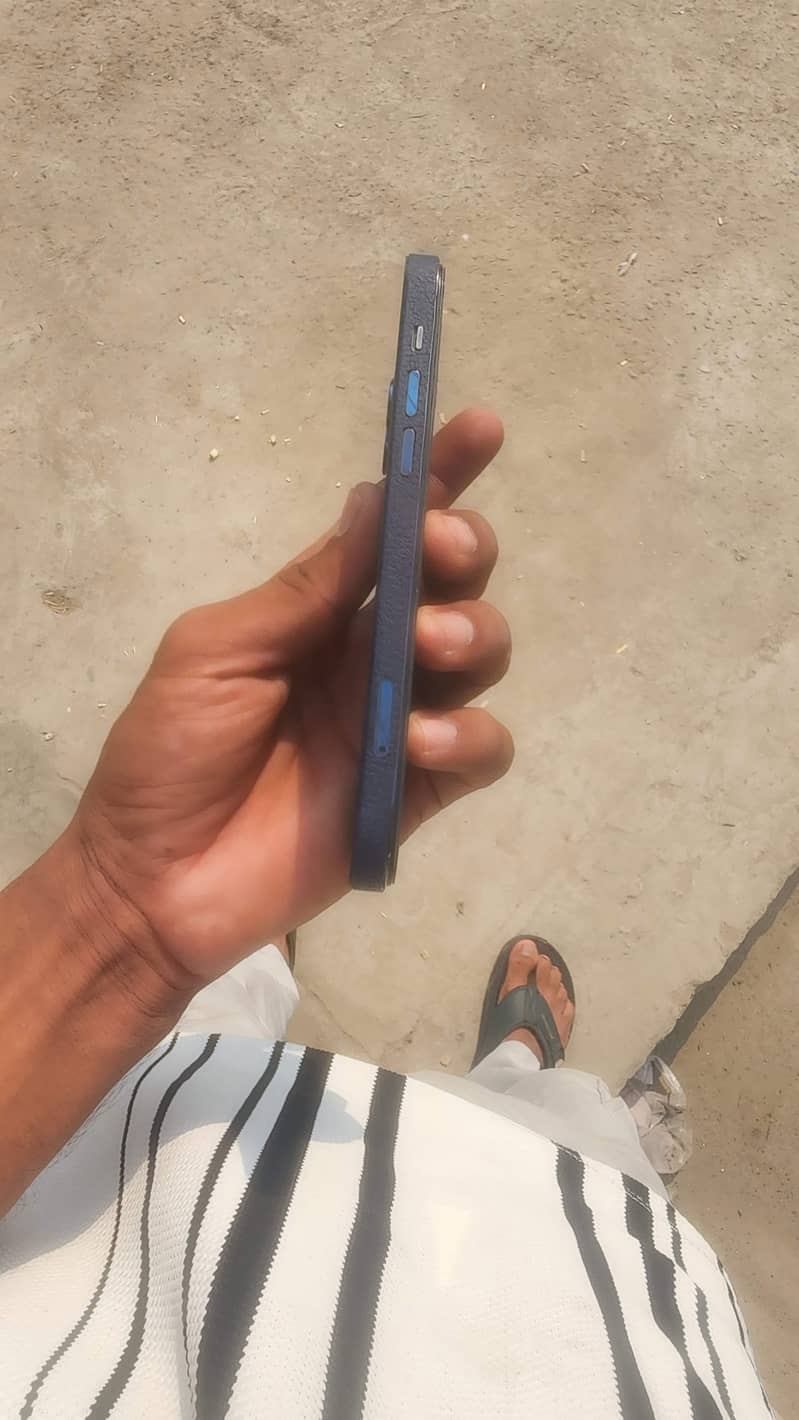 Apple iPhone 12 Pro 1