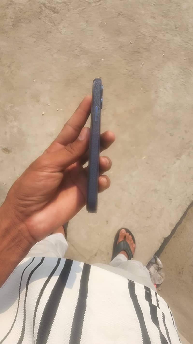 Apple iPhone 12 Pro 2