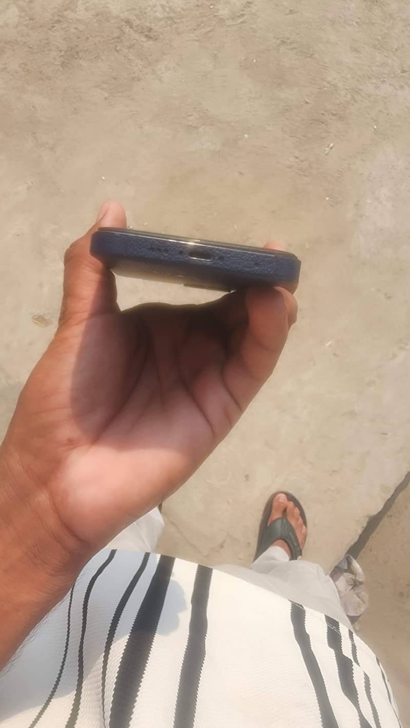 Apple iPhone 12 Pro 3