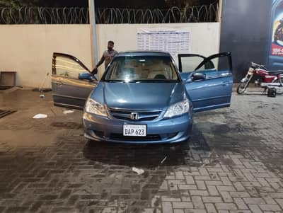 Honda Civic Oriel 2004
