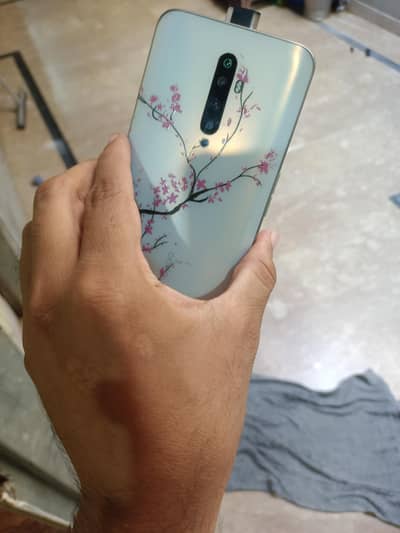 OPPO Reno2 Z 8 256 hai back brake ho gai hai new dal jay gi