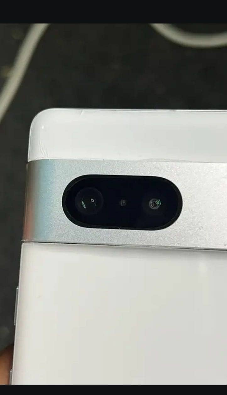 Google Pixel 7 4