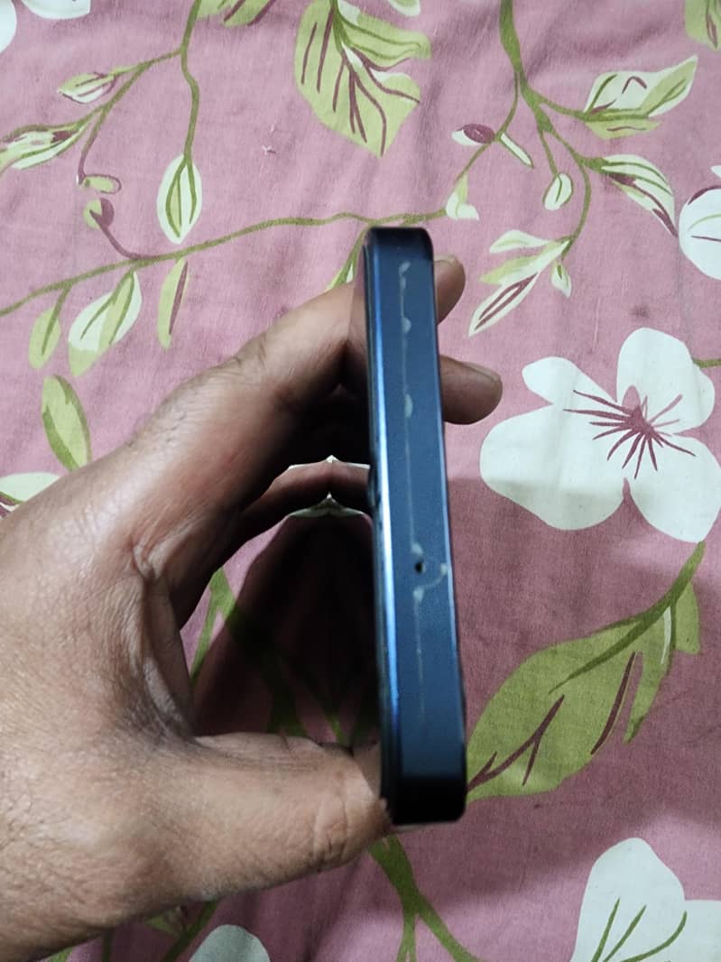 Samsung Mobile A06 3