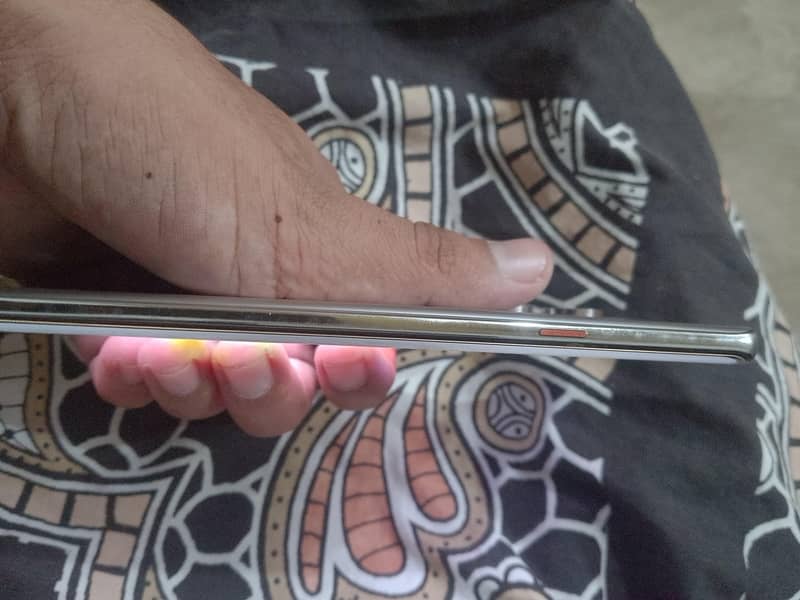 Tecno CAMON 40 Pro 3