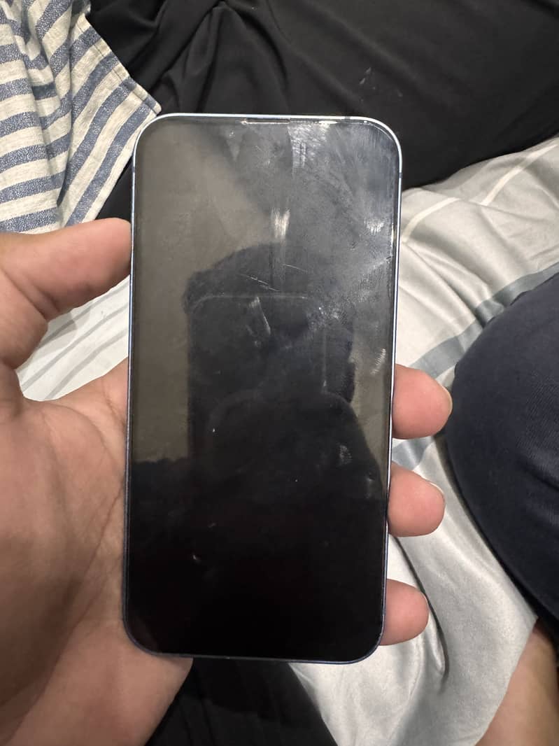 Apple iPhone 13 1
