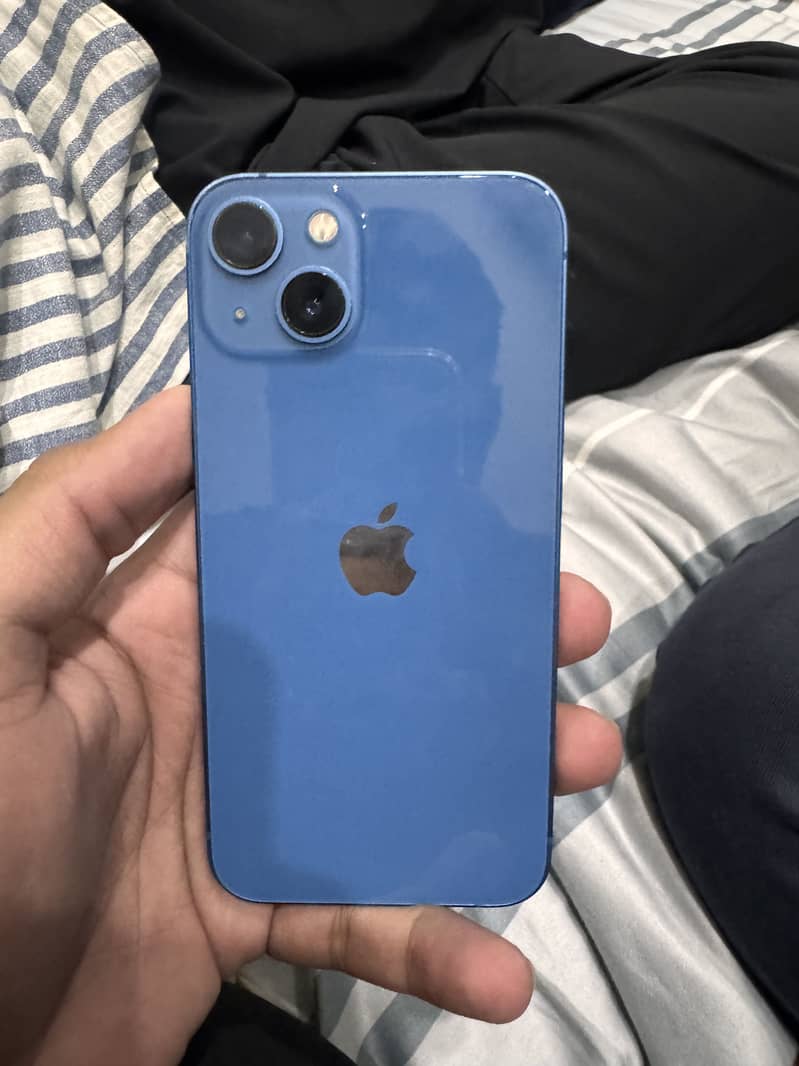 Apple iPhone 13 3