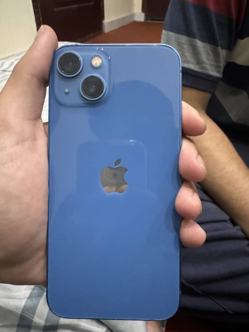 Apple iPhone 13 7