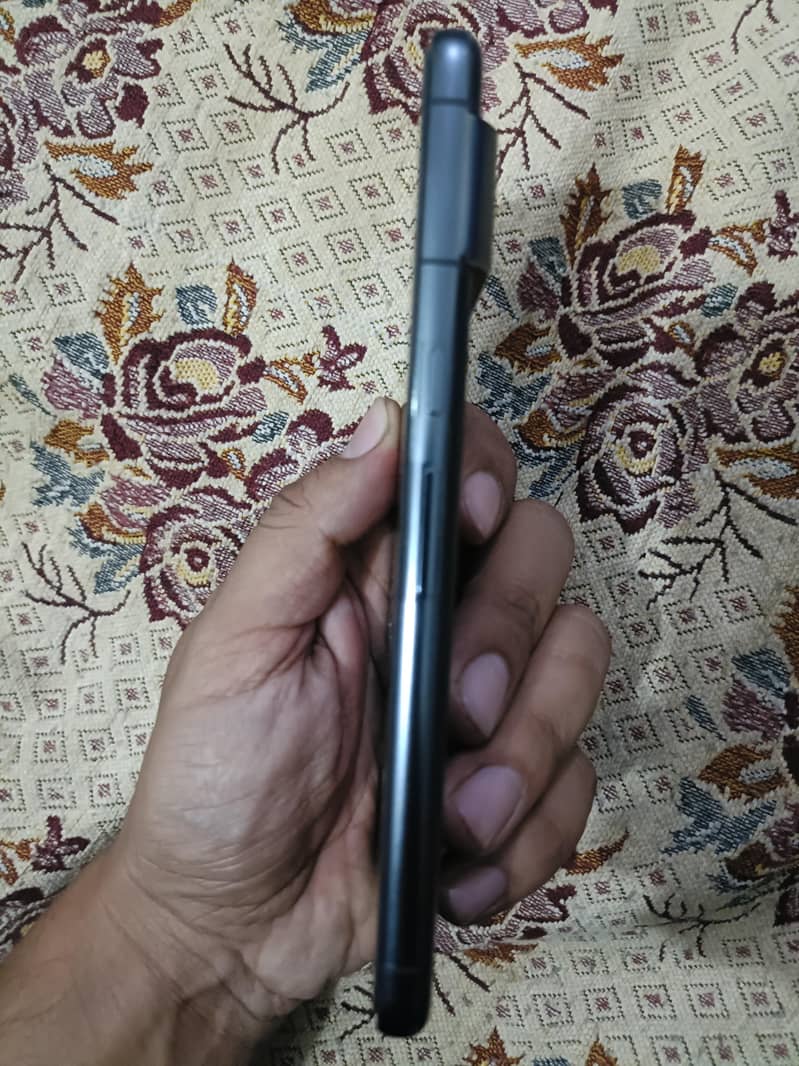 Google Pixel 8 Pro 4