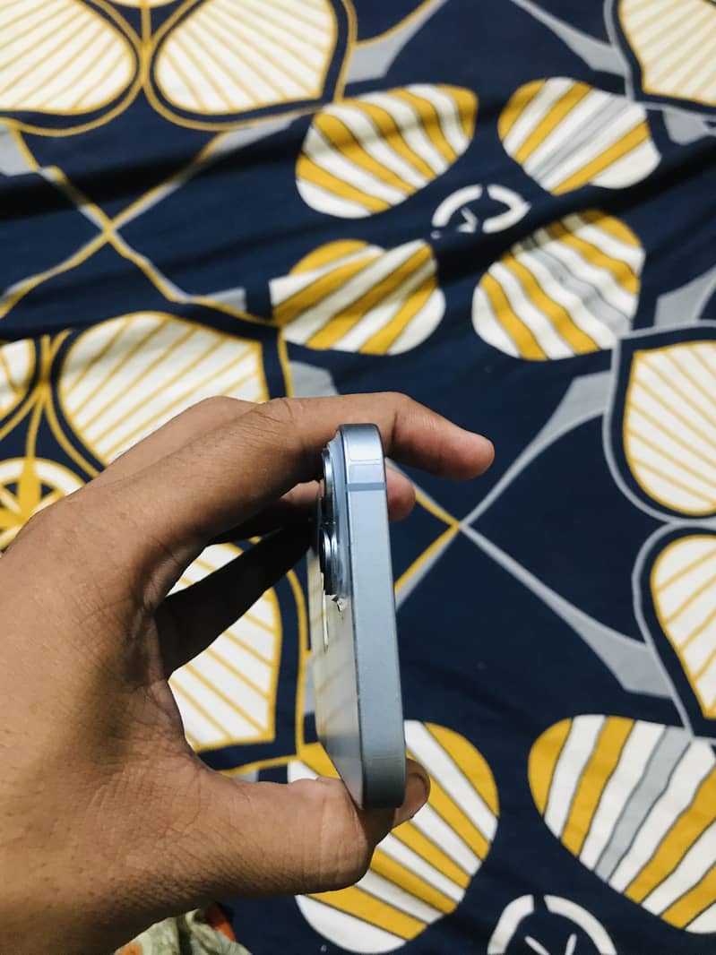 Apple iPhone 14 2