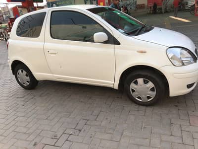 Toyota Vitz 2001 2Door original file available aur kuch nahi hai