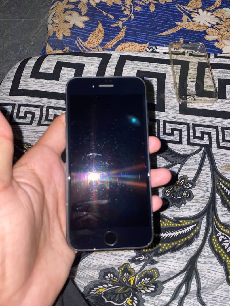 Apple iPhone SE 2