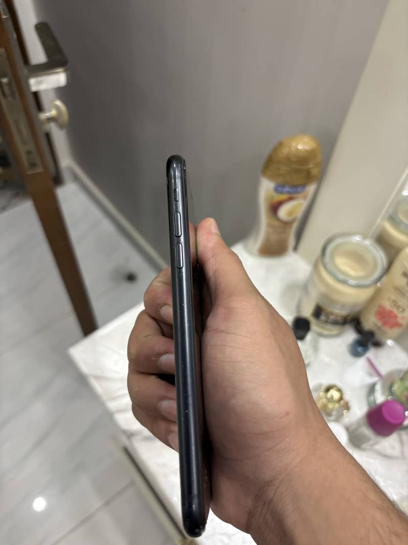 IPHONE XR NON 5