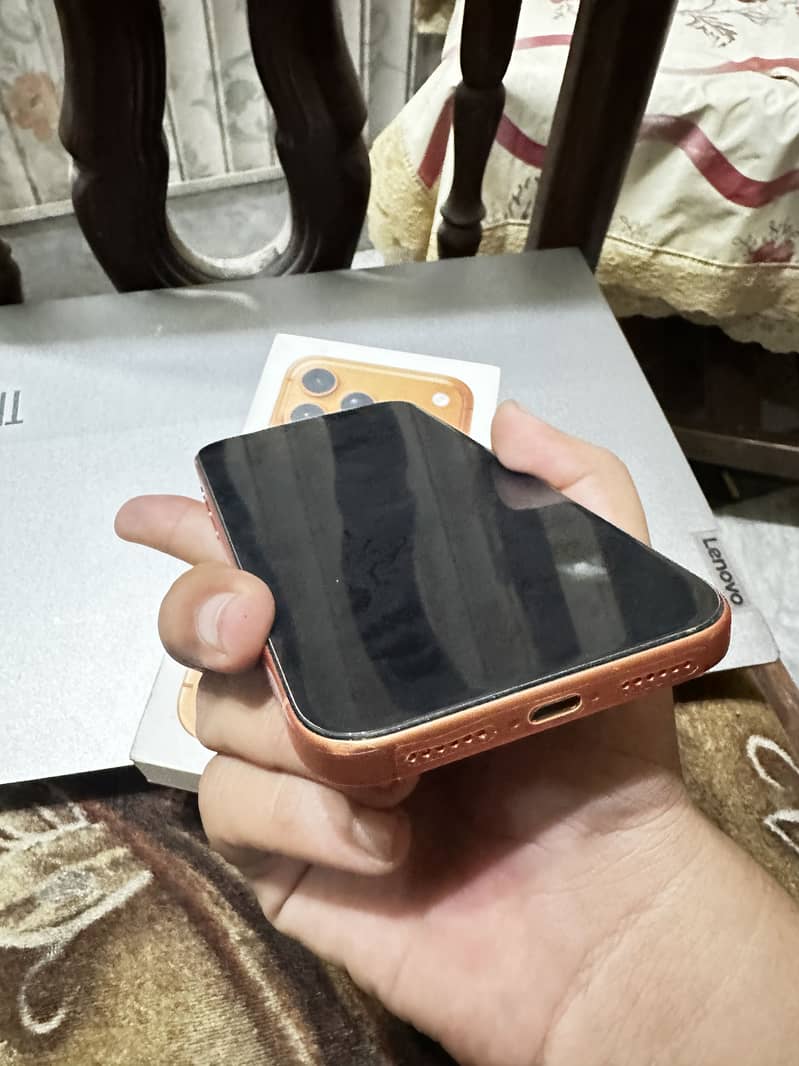 Apple iPhone 17 Pro Max 1