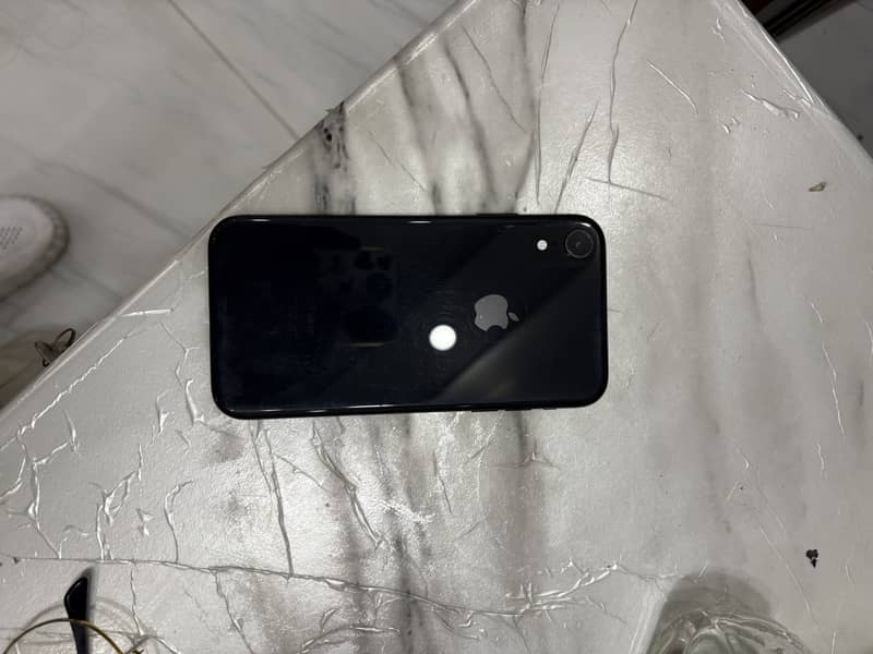 Apple iPhone XR 5