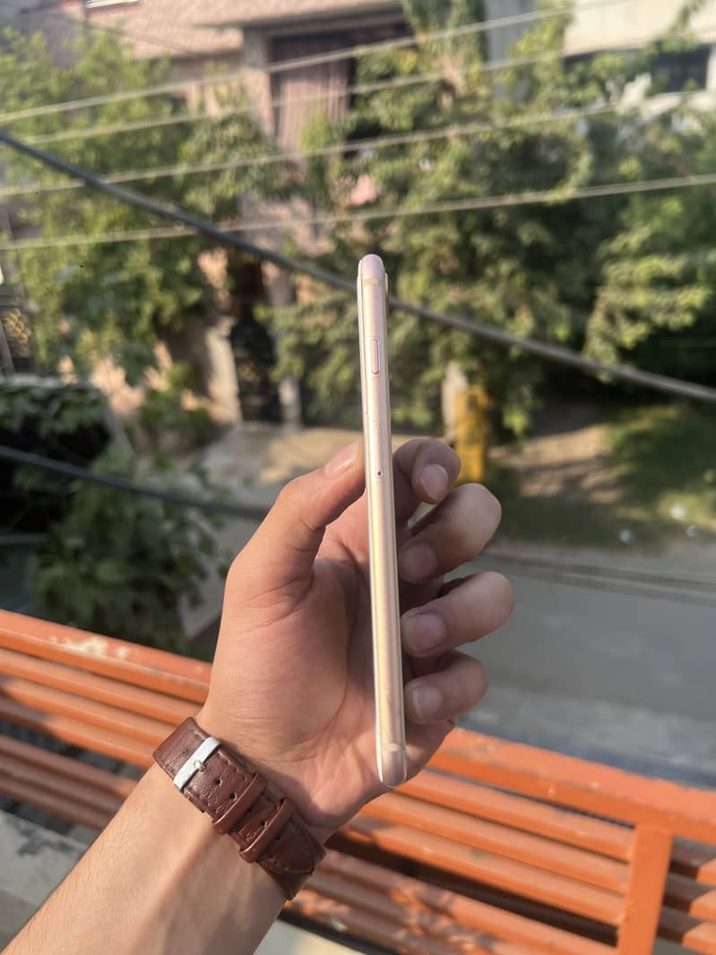 Apple iPhone 8 Plus pta 2