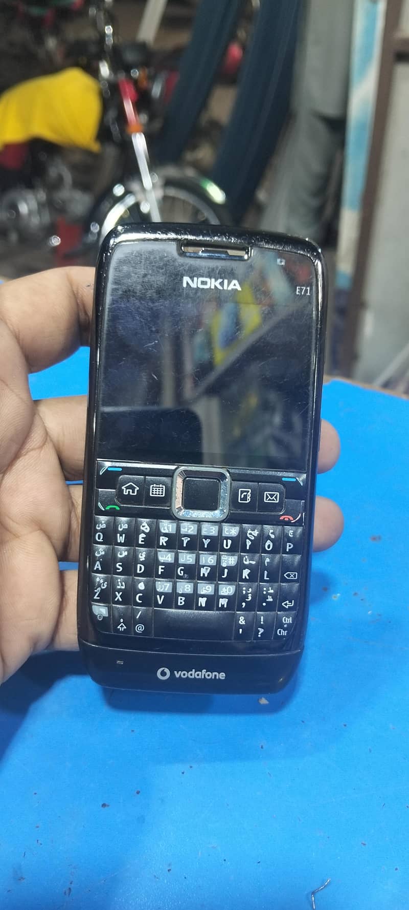 Nokia E71 0
