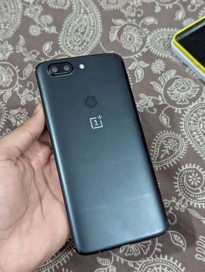 One Plus 5T 8Gb Official PTa