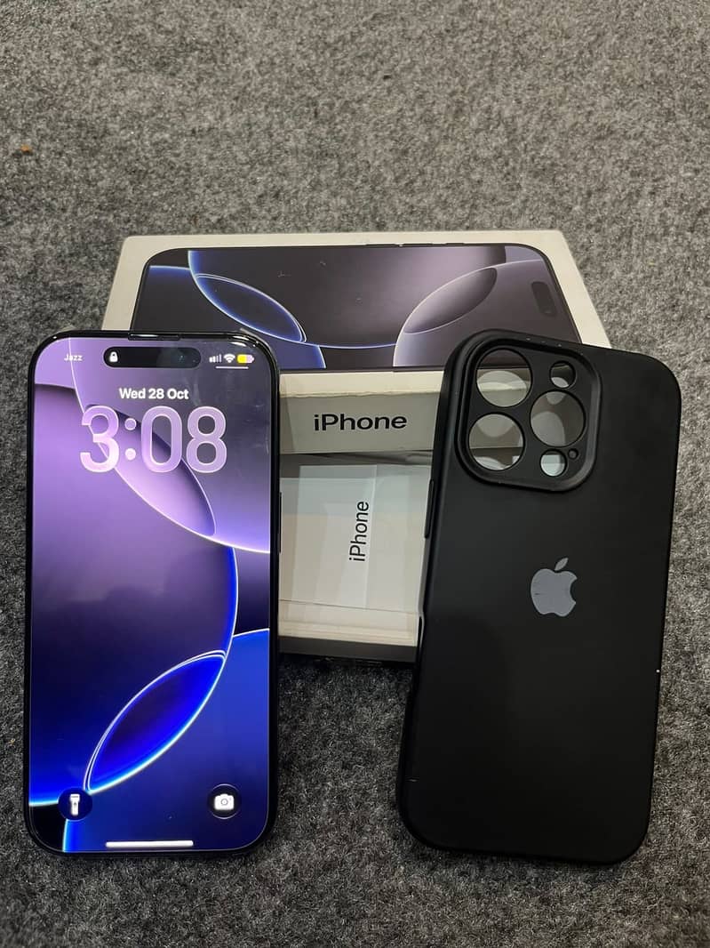 Apple iPhone 16 Pro 1