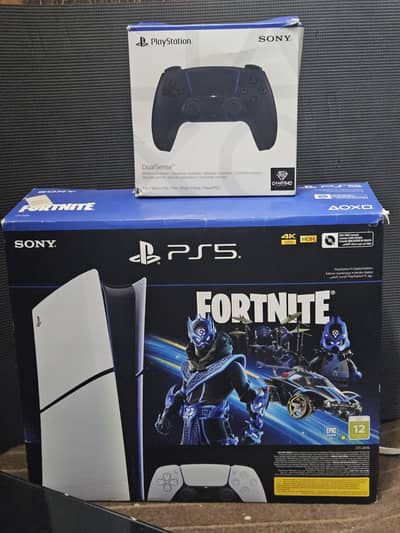 PLAYSTATION 5 Slim| |2 CONTROLLER'S