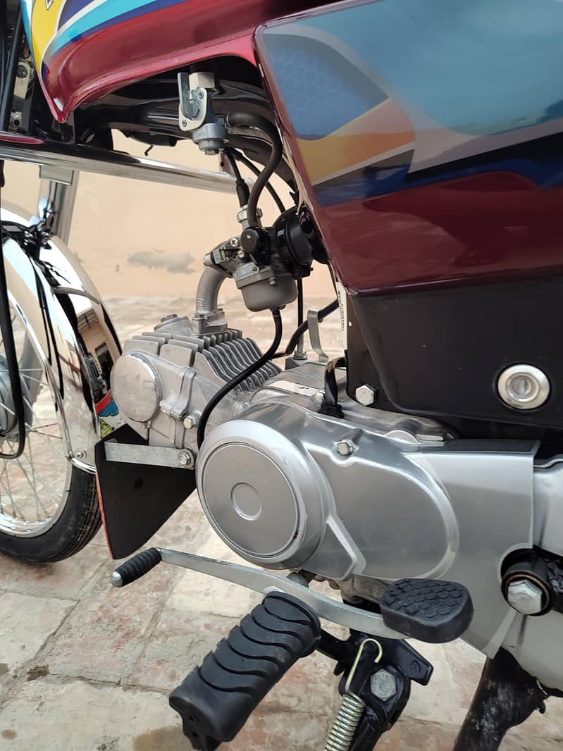 Honda CD 70 6