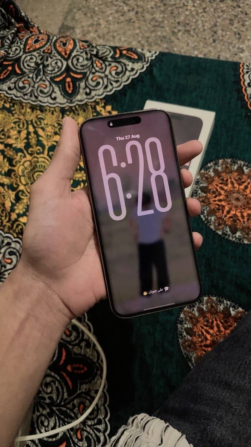 Apple iPhone 16 Pro Max 2