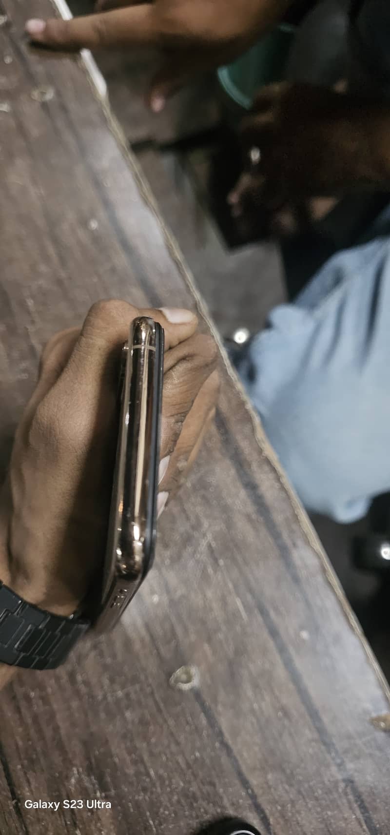 Apple iPhone XS 4