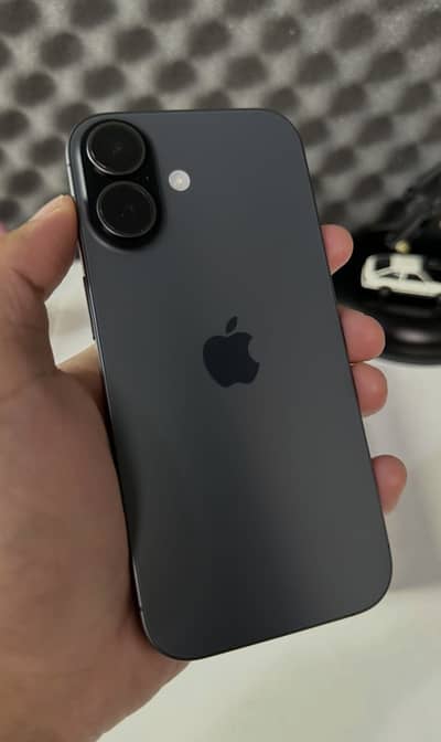 Apple iPhone 17 New Condition