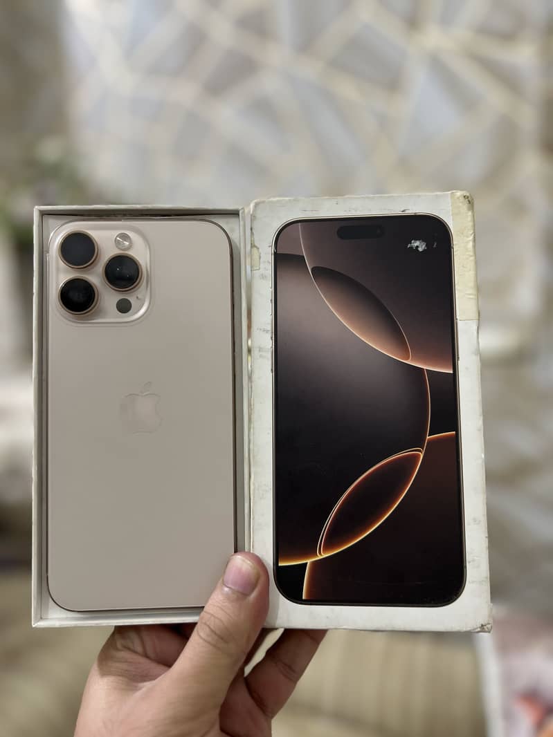Apple iPhone 16 Pro Max 7