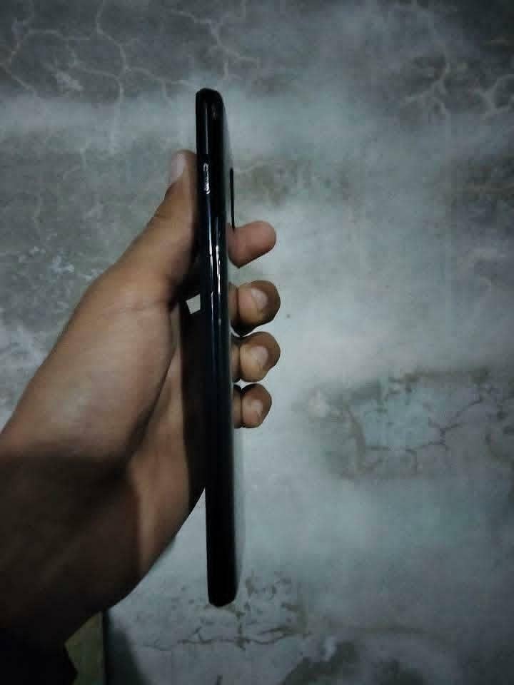 One Plus 6T 3