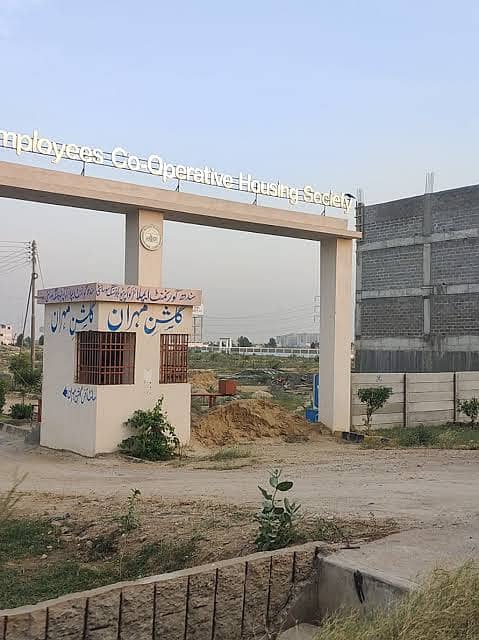 Gulshan e mehran plot for sale 1