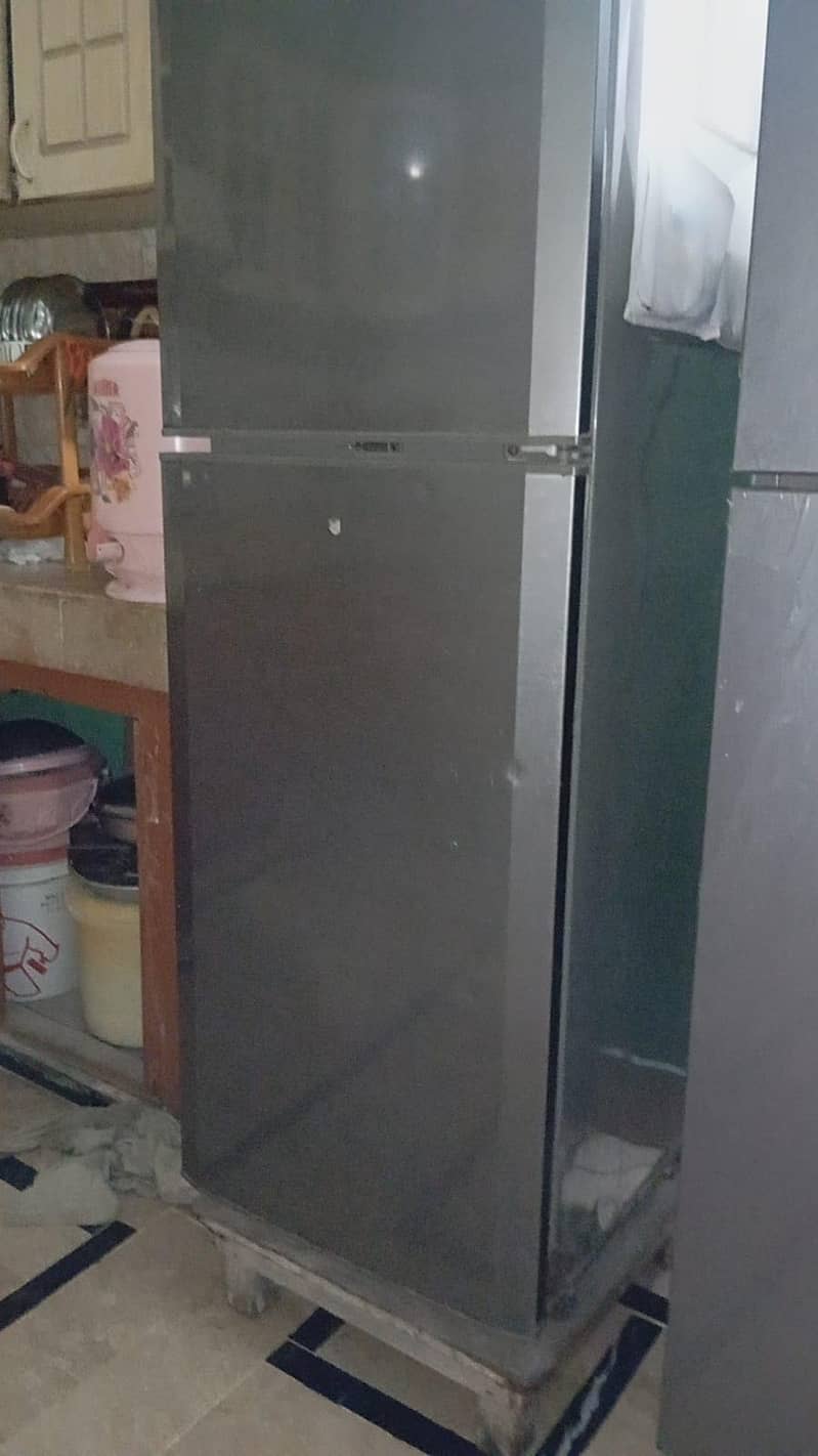 refrigerator /fridge medium size 1