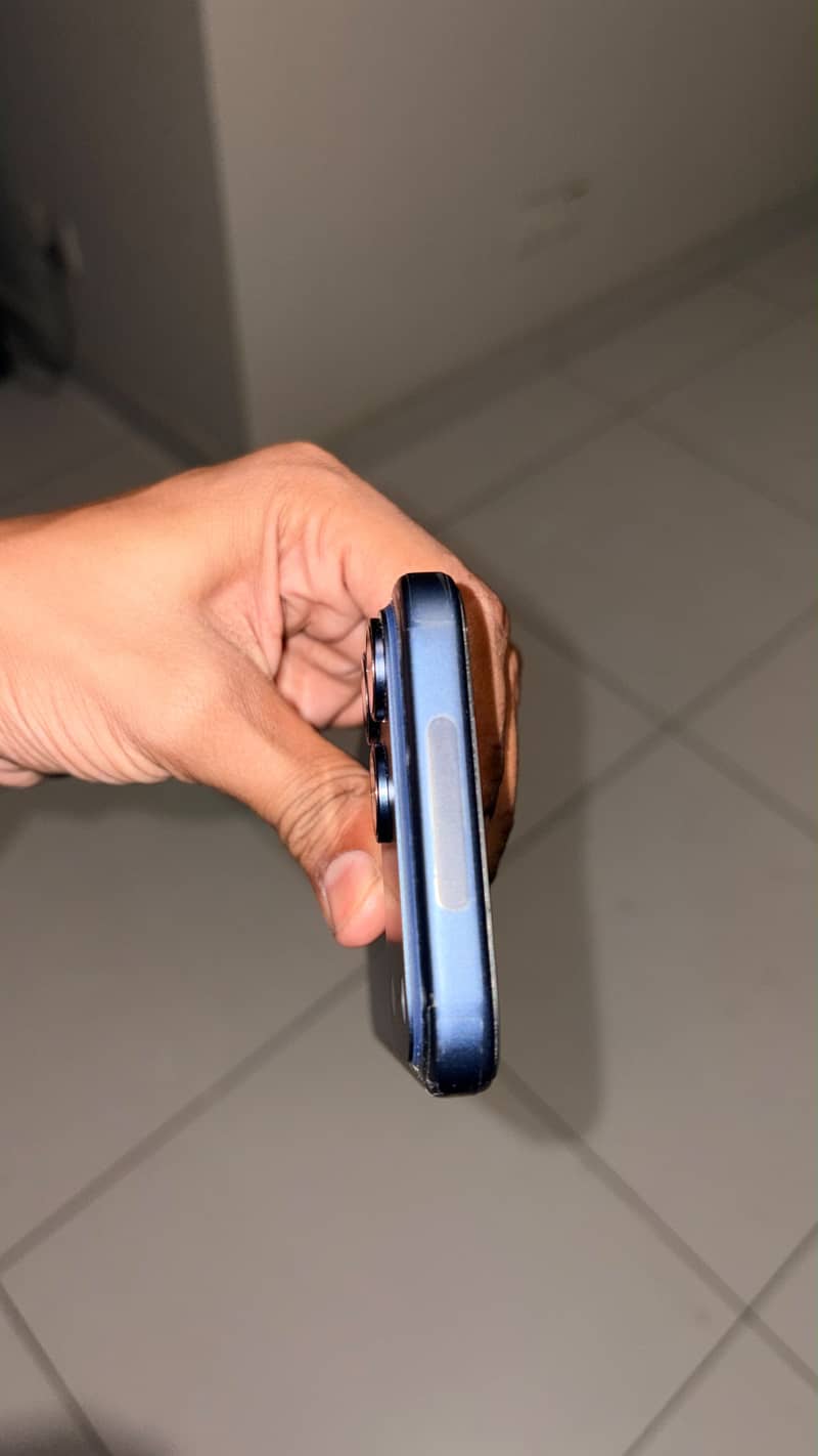iPhone 17 pro max 5