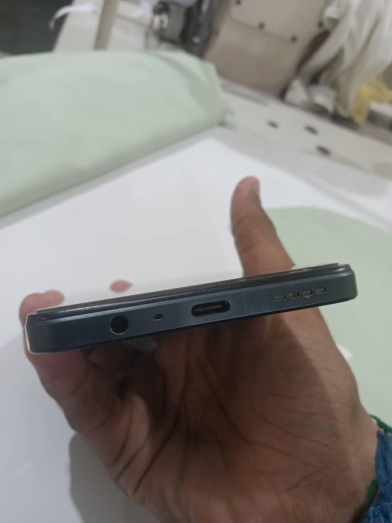 Realme C71 4