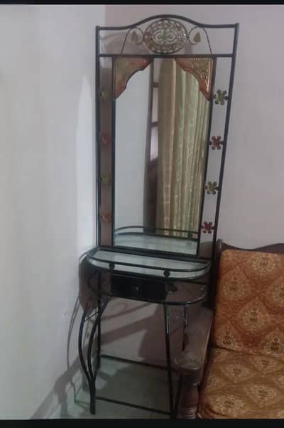 Dressing Table / Mirror
