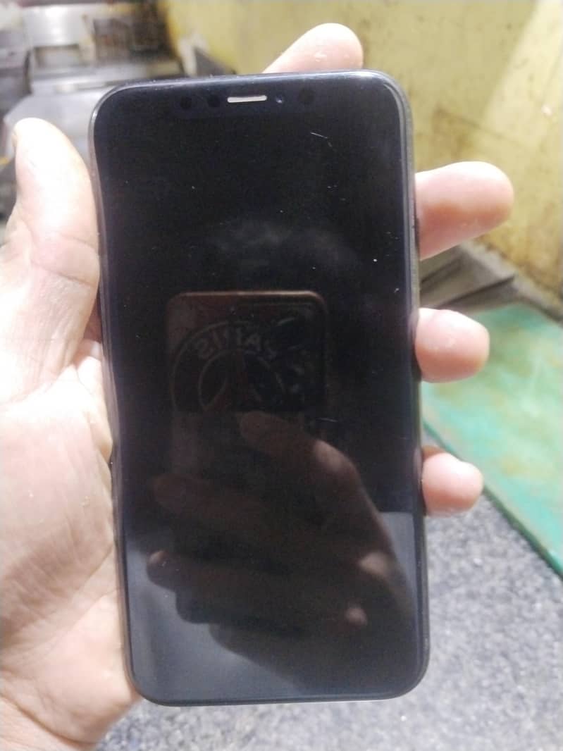 Apple iPhone XR 1