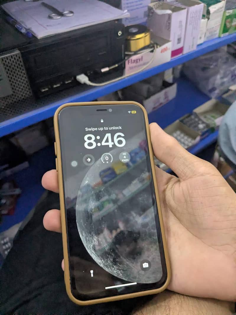 Apple iPhone XR 6