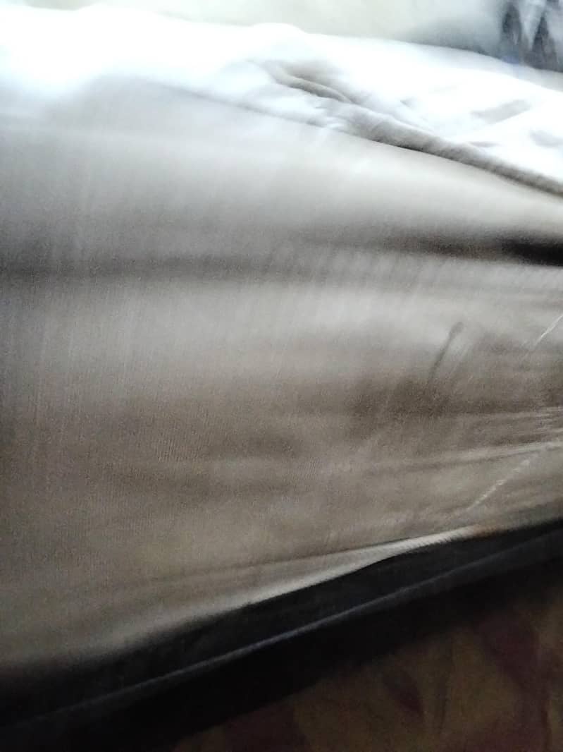 iron bed 2