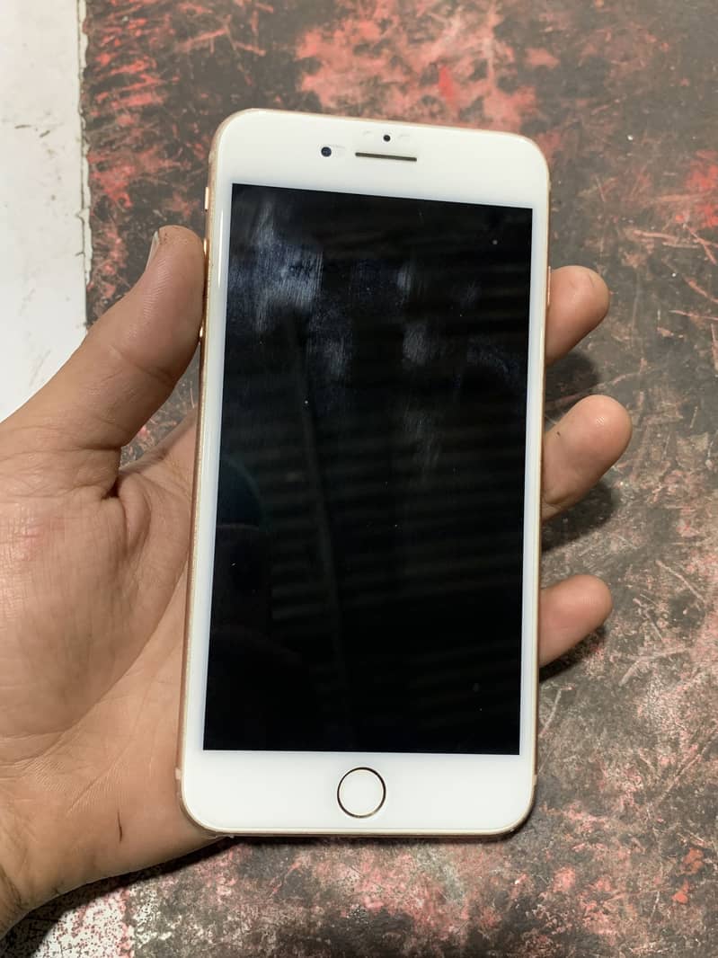 APPLE IPHONE 8 PLUS 3