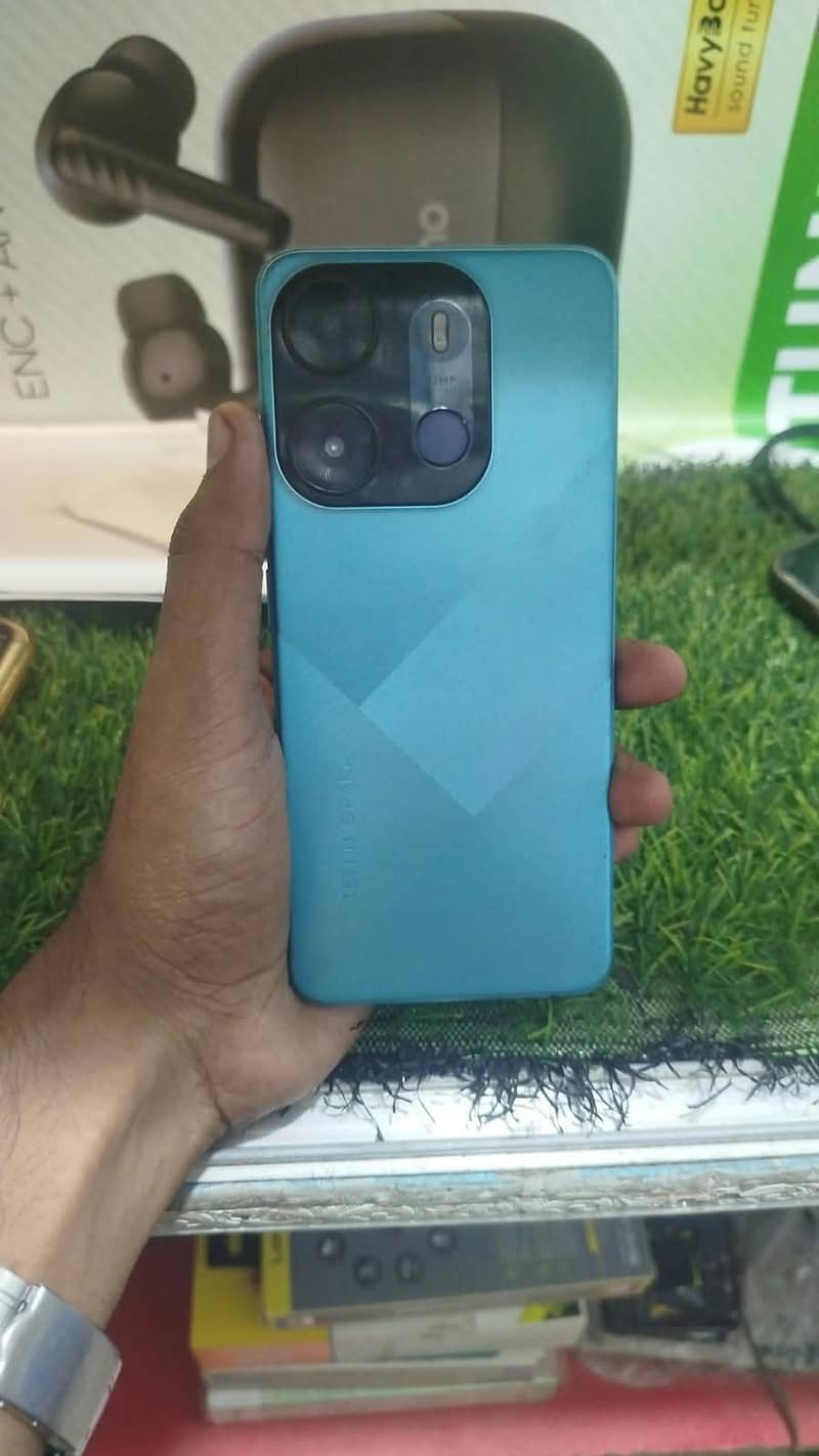 Tecno Spark Go 1