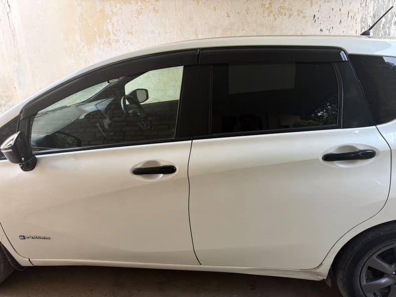 Nissan Note E Power 2018 4