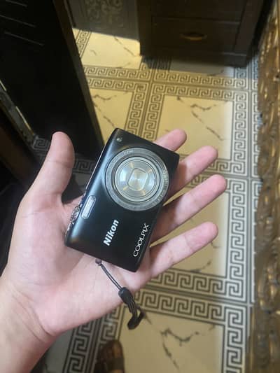 Nikon coolpix s2700