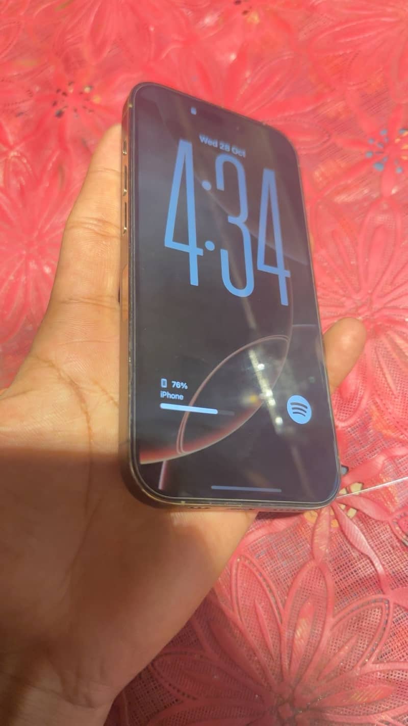 iPhone 14 Pro 6